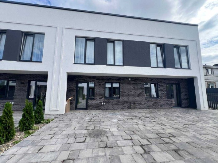 Таун з газом, ремонтом та меблями/без комісії - фото 1