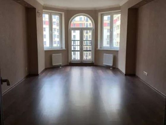 Продаж 4-к квартири вул. Полтавська 10 Шевченківський район