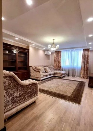 Продаж 3-к квартири вул. Чавдар 2 Дарницький район - фото 1