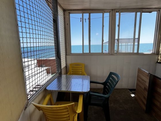 Сдается 3 этажный курень на берегу черного моря Чорноморськ