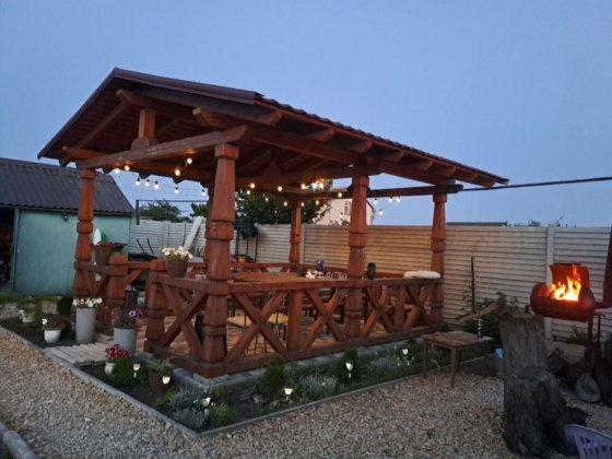 Сдам посуточно домик с беседкой у моря Черноморск