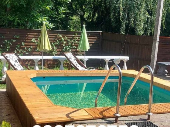 Оренда будинку з літнім басейном Полтава