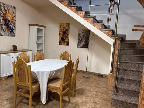 Подобова оренда будинку в центрі Чернівців Черновцы