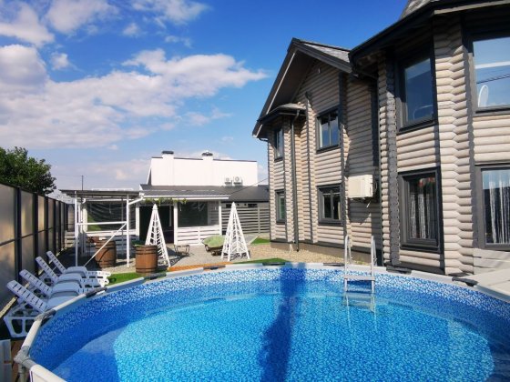 Дом с басейном посуточно подобово для мероприятий корпоратива праздник Київ