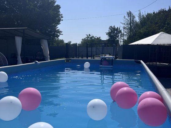 Аренда БЕСЕДКИ с бассейном и джакузи