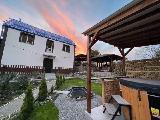 Подобова оренда будинку з басейном. Чан. Лазня. В самому м.Дніпро Днепр