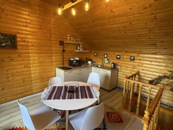 Кодетедж в горах  1500 грн доба Рахов