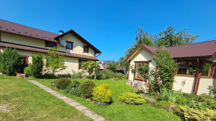 Садиба 4 "Кедри".с.Микуличин. - фото 1