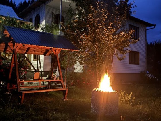 Будинок, оренда житла для великої компанії (Vidi House Верховина) Верховина