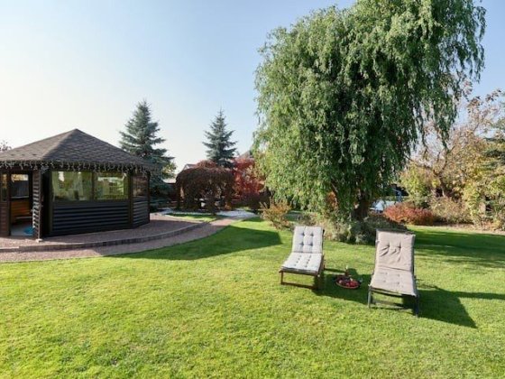 Подобово будинок з сауною та джакузі в с. Святопетріське (Борщагівка) Святопетрівське