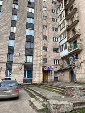 Продам комнату в общежитии центр город Луганск, р-н Донбасса - фото 1