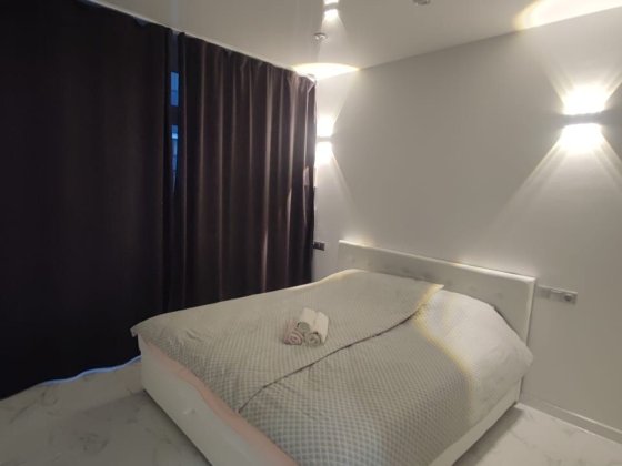 Простора квартира Gray, подобово ЖК Сіті-Парк Вышгород