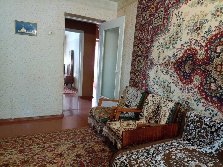 Подобова оренда квартири в м.Змїєв - фото 1