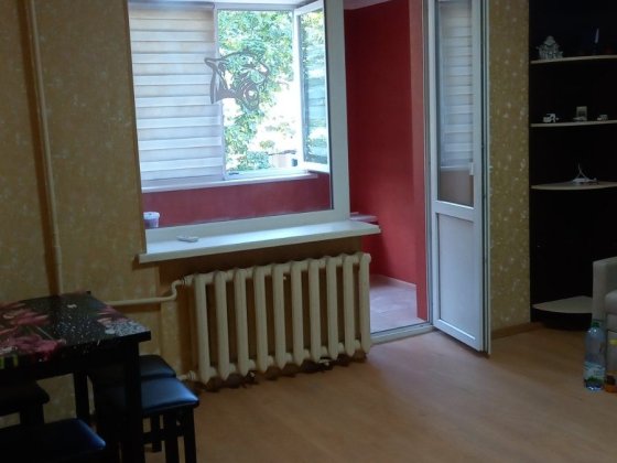 Сдам свою 1-комнатную квартиру посуточно. До моря 3-5 мин.Все удобства Черноморск