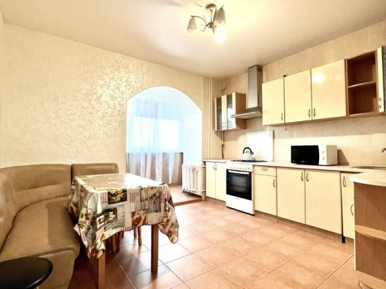 Сдам посуточно 2к к-ру,ул.Парковая,закрытая территория! Черноморск