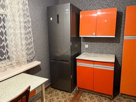 Квартира подобово Берестин