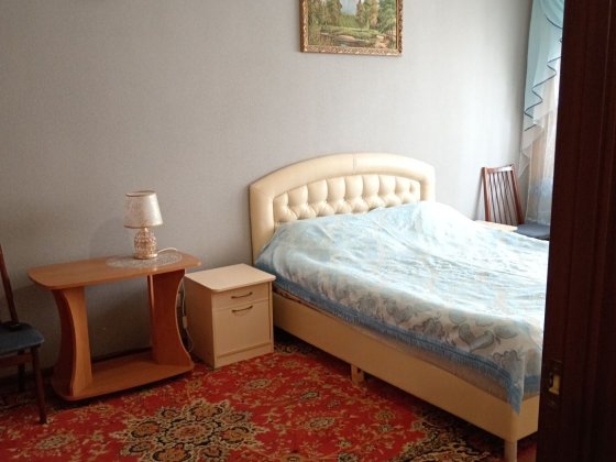 1 кім.кв. Ж/Д і Авт/ВОКЗАЛ Шостка