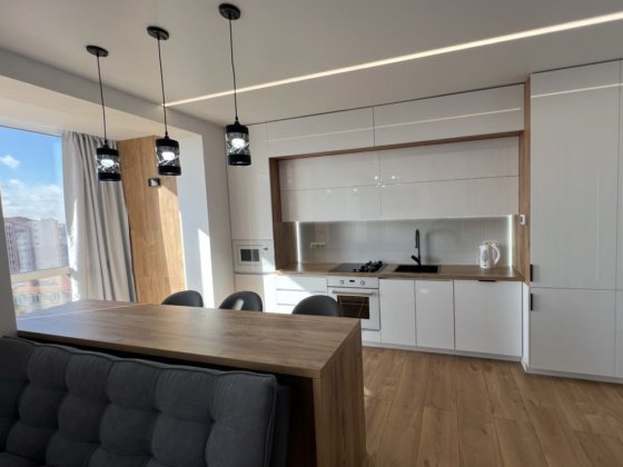 Центер  Vip Яровиця Кондицеонер Паркінг Луцьк