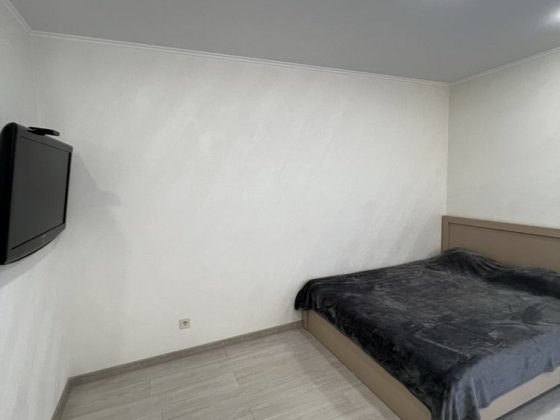 Подобово/потижнева ЕЛІТНА новобудова у центрі міста Рівне