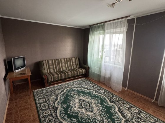 Интернационолистов 41, посуточно 1 комнатная квартира с видом на чешку Суми