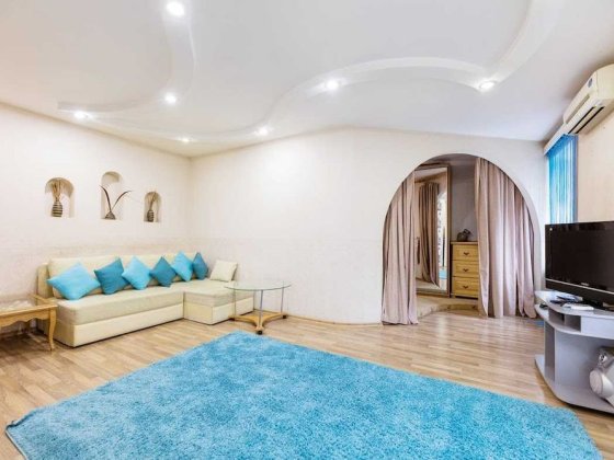 2к Центр Госпітальна Бессарабка Гулівер Арена Парус  квартира подобово Киев