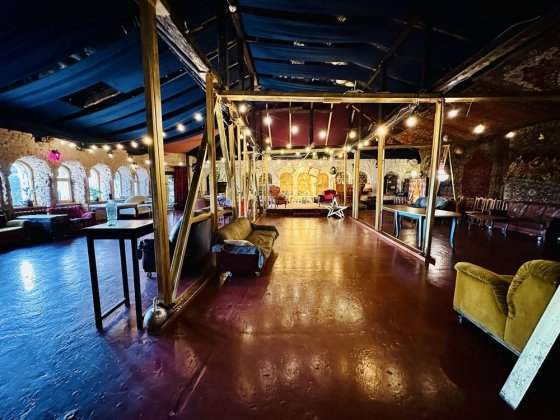 Єксклюзивна локація в центрі міста під будь-який захід! М.Універститет Киев