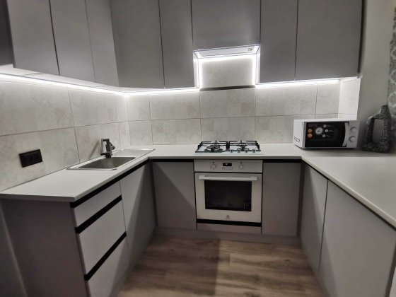 Сдам посуточно угол пр. Слобожанского и ул. Калиновой. Днепр