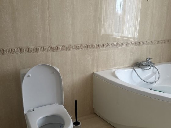 Здам кваритиру . . Влвсник Житомир