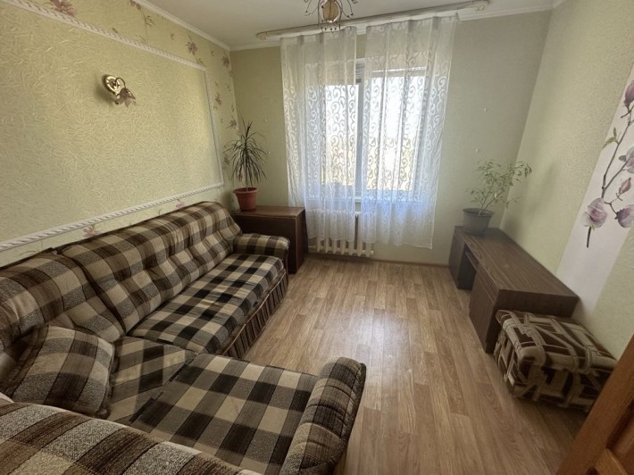 Оренда кімнати в 3-х кімн.кв для дівчат! ПЗР, вул. Руставі 9 - фото 1