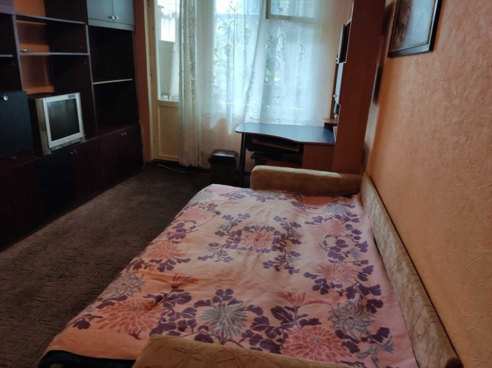 Здається кімната без хозяїв - фото 1