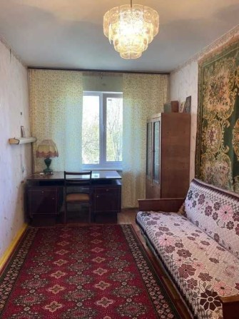 Здається кімната центр - фото 1