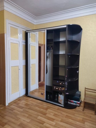 Здам кімнату на Трегубенко  18 м.кв. гуртожиток 2500 грн + ком.посл - фото 1