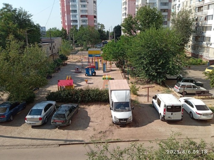 Комнаты 11, м2 и 17,4 обе с балконом в квартире - фото 1