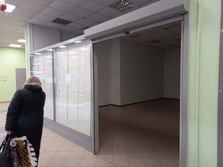 Оренда Приміщення в центрі. ТЦ "Новий Центр" 12 квт електрики. - фото 1