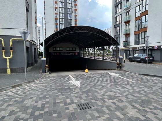 Оренда! Паркомісце в ЖК «Липки» Ивано-Франковск