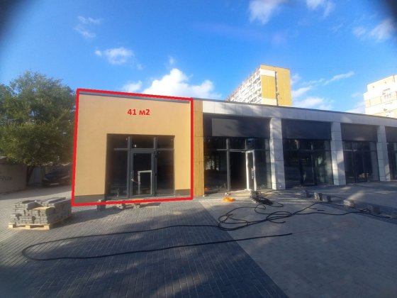 Новий МАФ на 6 перемозі. Завершений ремонт. Вода, каналізація, 15 кВт електрики. Біля АТБ. Днепр