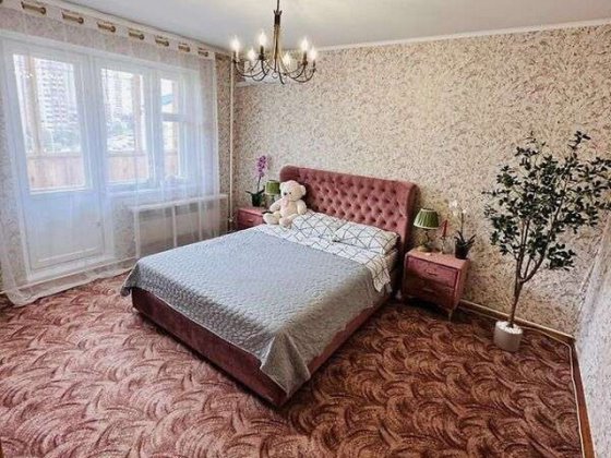 Продаж 4-к квартири вул.Гмирі Бориса Дарницький район Киев