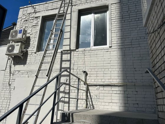 Здам Офіс на пушкіна 2\2 але з окремим входом. Своя вода і каналізація. непоганий ремонт. Днепр