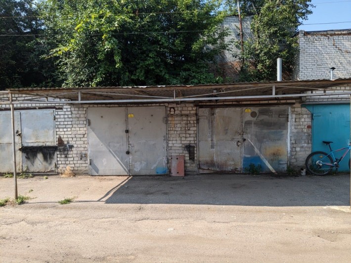 Продам кирпичный сдвоенный Гараж, кооператив "Кременчуцький" по ул. П - фото 1