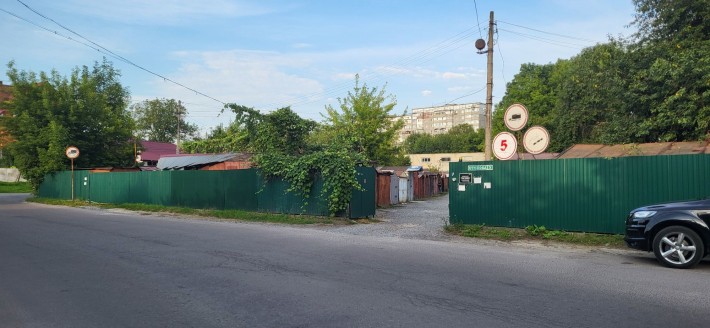 Металевий гараж з приватизованою землею, у кооперативі "Стартер" - фото 1