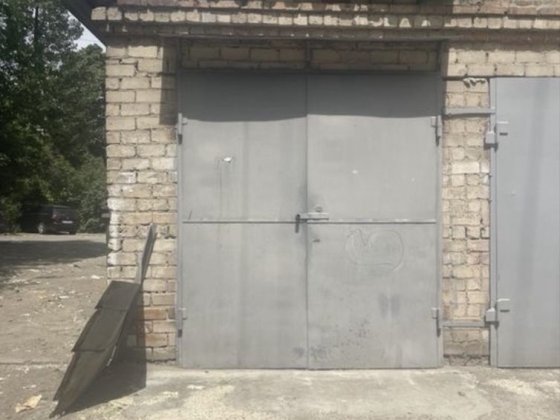 Гараж у центрі міста Днепр