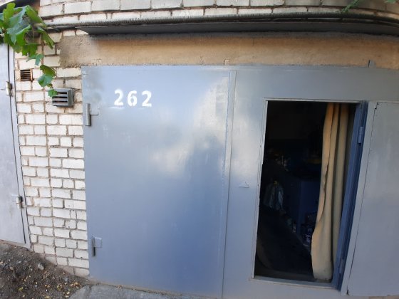 Продам капітальний гараж ж/м Північний Днепр