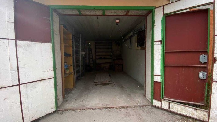 Продаж цегляного гаража в районі вул. Дунайської - фото 1