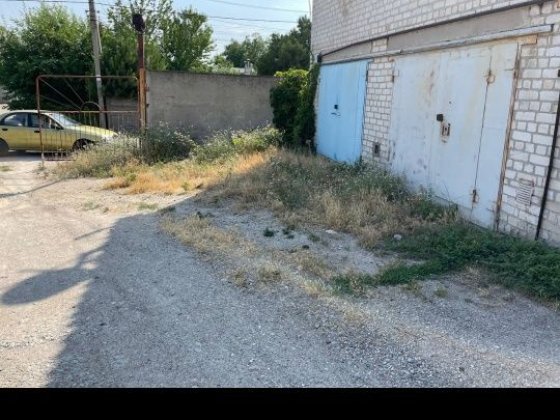 Гараж на бородинском Запорожье