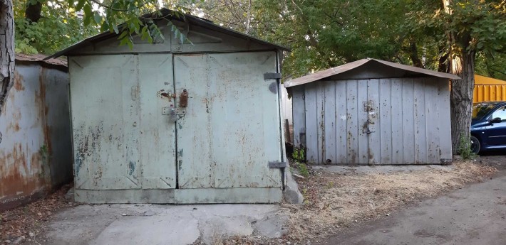 Продам два гаража рядом на Взлет под соединение - фото 1