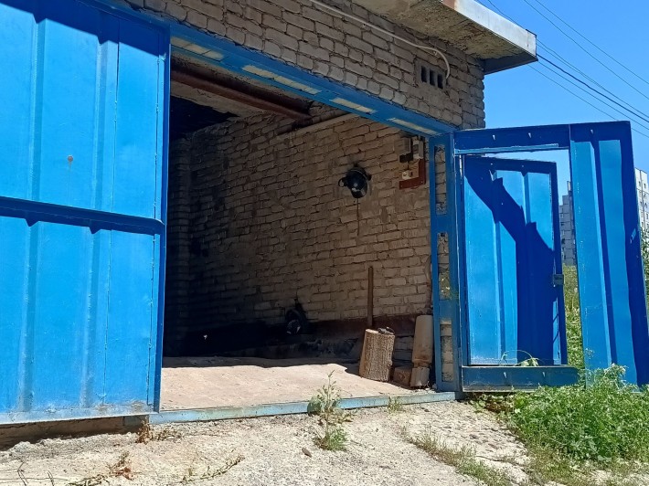 Продам капитальный гараж 30 кв. метров. АГК "ПЕРЕМОГА" Шишковка - фото 1