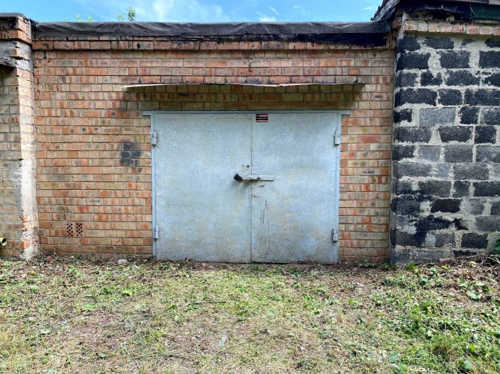 Гараж з підвалом в м. Синельникове район: (вул. Мира,  56) - фото 1