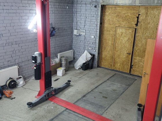 Продам фасадный гараж пуховская2 Погреби