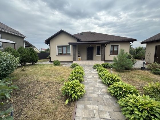 Здам сучасний будинок в р-ні Царського села