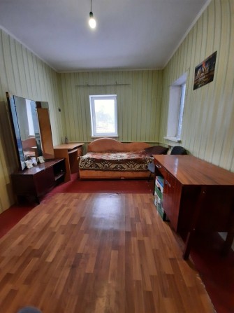 Сдам пол дома в Киеве 2-х комнатный - фото 1